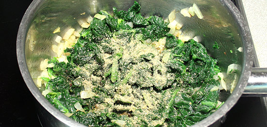 Rezept: Blätterteig-Krapfen mit Fleischkäse, Spinat und Ei - Rollis Rezepte