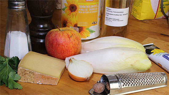 Zutaten Chicorée-Käse-Salat