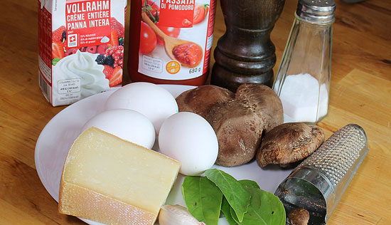 Zutaten Käse-Omelette mit Tomaten-Pilzsauce