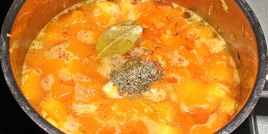 Kürbissuppe kochen