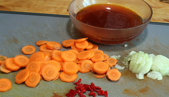 Gemüse geschnitten, Schmorsaft