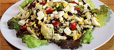 Schlemmersalat mit Linsen, Gnocchetti sardi, Gemüse und Ei