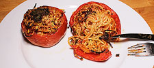 Pomodori ripieni alla napoletana - Mit Spaghettini gefüllte Tomaten