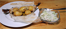 Pernod-Kartoffeln mit Gurken-Rettich-Salat
