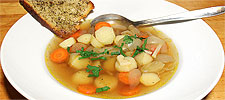 Klare Kartoffel-Zwiebel-Suppe