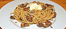Spaghetti mit Miso-Butter und Champignons