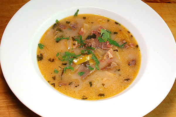 Rezept Zwiebelsuppe Mit Siedfleisch Und Speck Rollis Rezepte