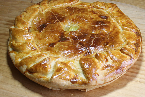 Rezept Cholera Walliser Gemusekuchen Mit Lauch Kartoffeln Speck Birnen Und Kase Rollis Rezepte 